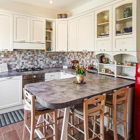 A Few Steps From The Sea Apartment Фиумичино Екстериор снимка